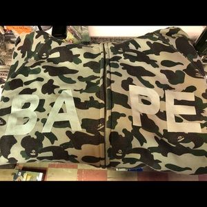 SOLD 🛑BAPE 2xl Camo hoodie